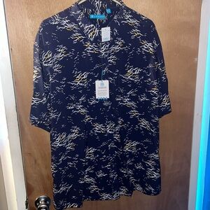 Tori Richard XL Button Down shirt